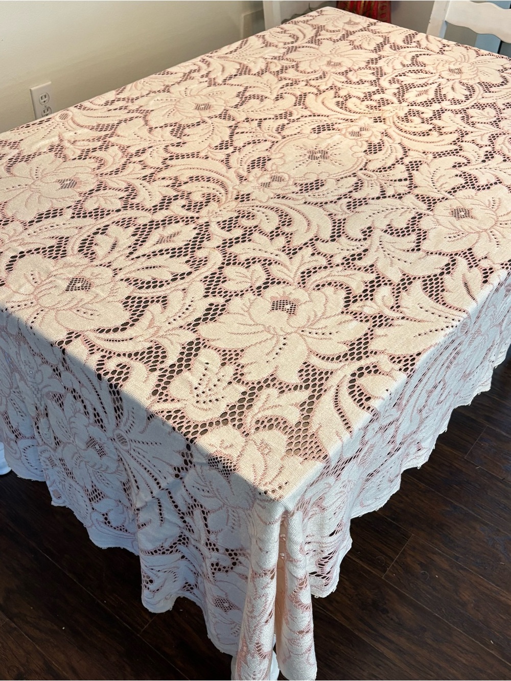Vtg Ivory Pink Floral Lace Tablecloth Cottage Shabby Chic Romantic French